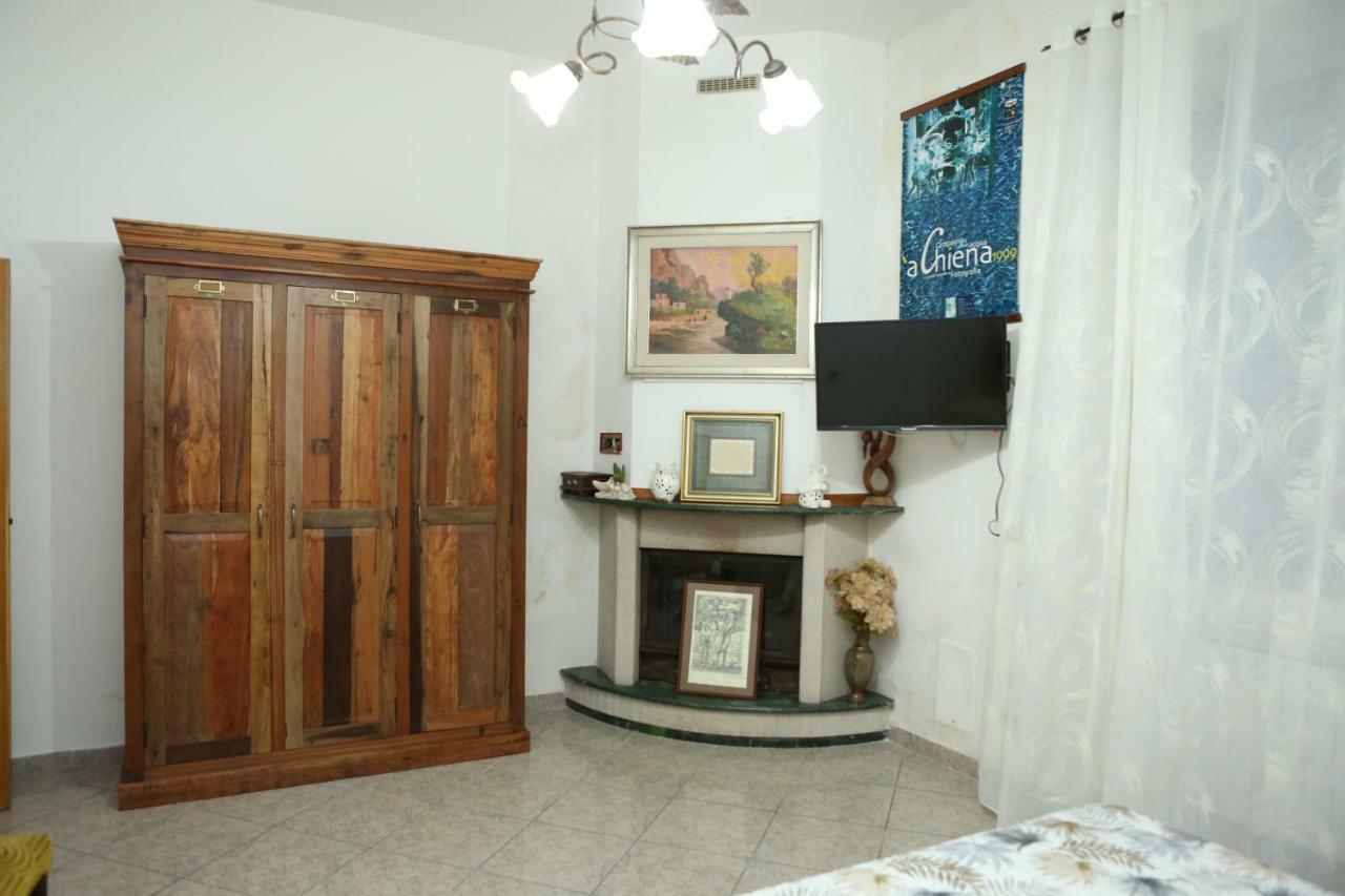 B&B A Bersagliera 坎帕尼亚 外观 照片